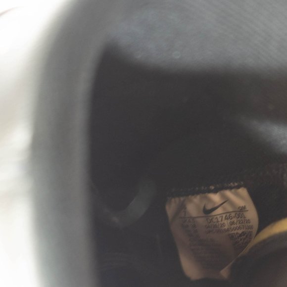 Nike Blazer Mid 77 Infinite Sneakers - Women's Size 7 - Picture 9 of 9